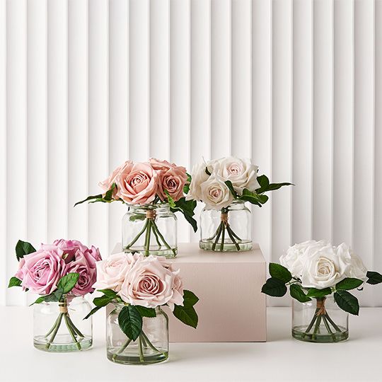 Rose Clara Mix in Vase - Lavender